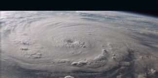 Alan Walker – Different World feat. Sofia Carson, K-391 & CORSAK (Lyric Video)