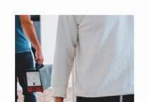 FKCLUB looks to brutalism and joins the dots between wave, electronic and guitar music on 2nd album/Hear “Superamerica”