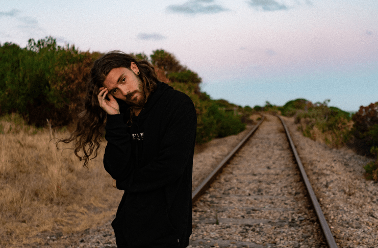 Alternative-pop singer-songwriter Jacob Lee shares latest single ‘Sorrow’!
