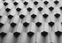 Premiere: Johnny Island – Structure One(Odd Even)