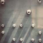 Premiere: Dead Circuits – Brain Chamber (Courier Sound)