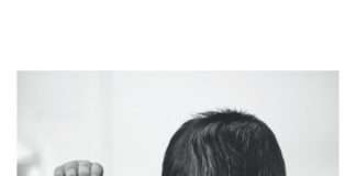 Mounika. The French Beatmaker Returns With New Single “Intro (I m sorry)”