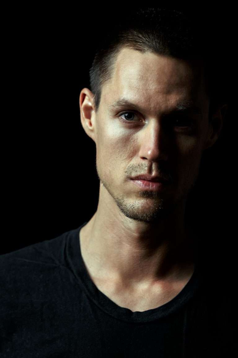 Poor Pay Rich debuts on Detroit based imprint Moteur Ville Musique incl. Shaun Reeves and The Saunderson Brothers remixes