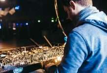 Maxime Dangles announces a new album “Les Délivrés”, Listen to ‘Matin Bleu’