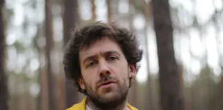 Berlin Philarmonic Violist Ayjay Nils’ debut album âOkay, wait wait waitâ, is a synergy of acoustic and electronic experimentalism