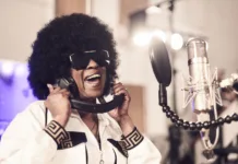 Fundraising single for Kathy Brown: Wh0, Mark Knight, James Hurr feat. Kathy Brown – Turn Me Deeper