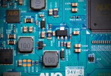 Electronic ConnectFM 46: Tracks of the Month